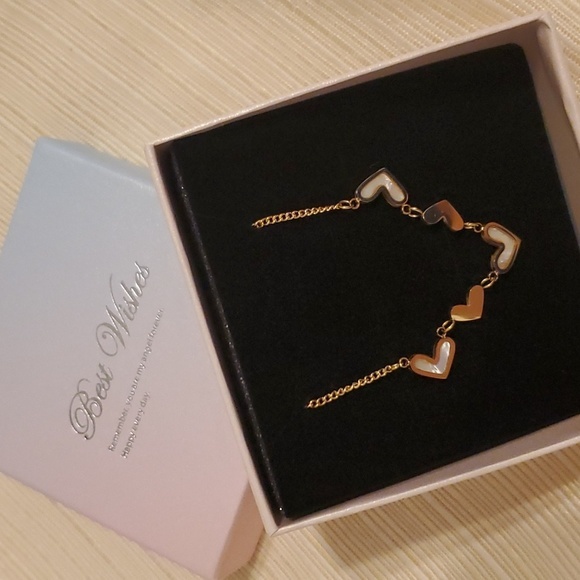 GOLD HEART ANKLE BRACELET - Picture 1 of 9